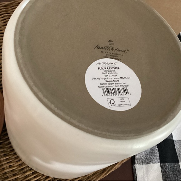 128 oz Stoneware Flour canister with wood lid. Hearth and Hand with Magnolia - Picture 6 of 6